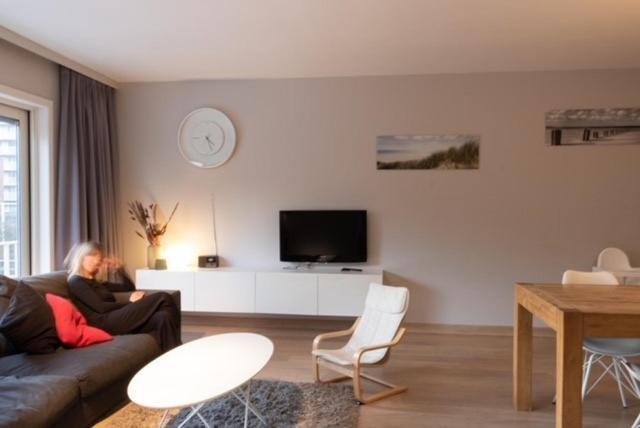 Appartement Nieuwpoort-Bad Met Garage Exteriör bild