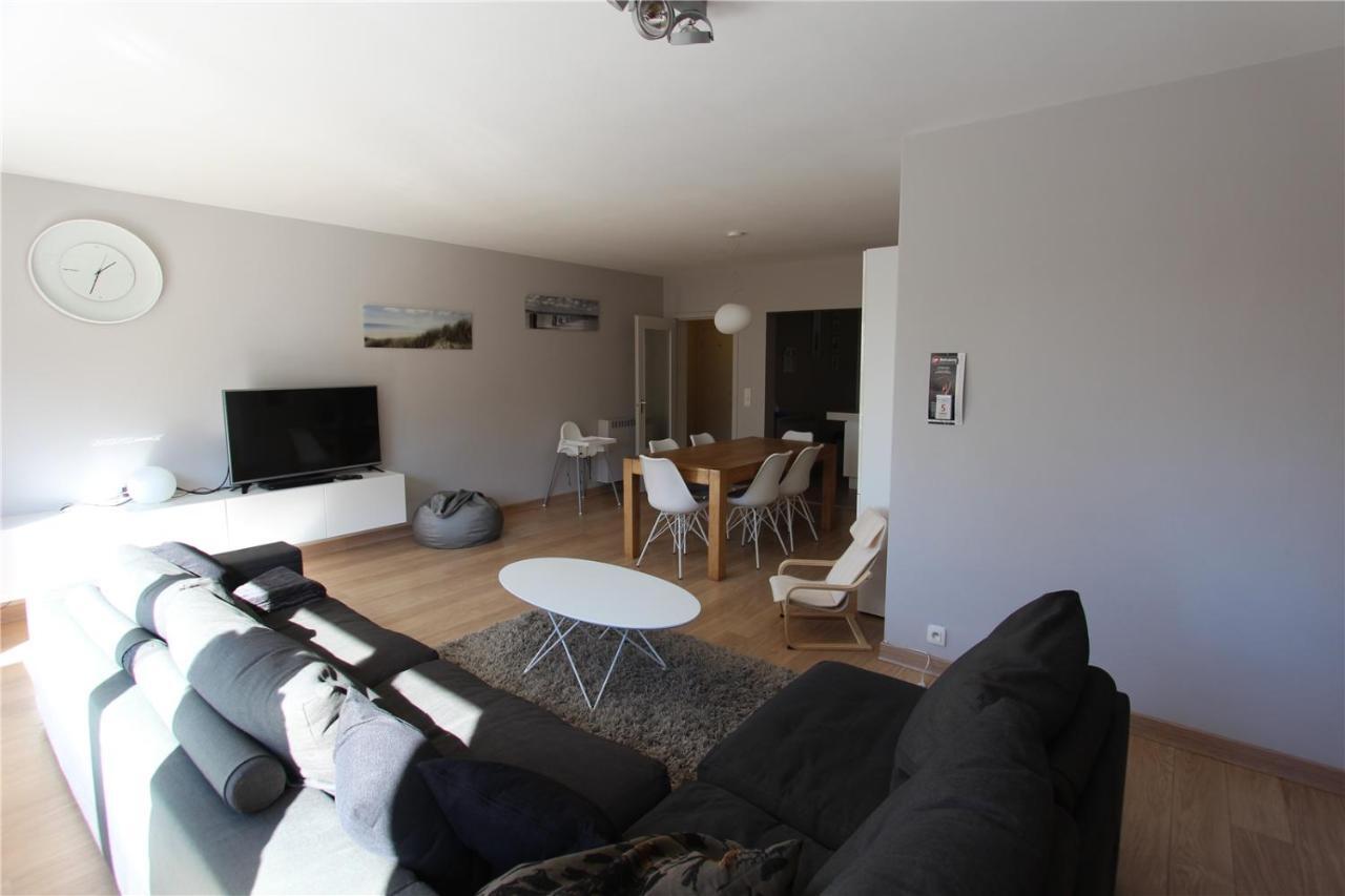 Appartement Nieuwpoort-Bad Met Garage Exteriör bild